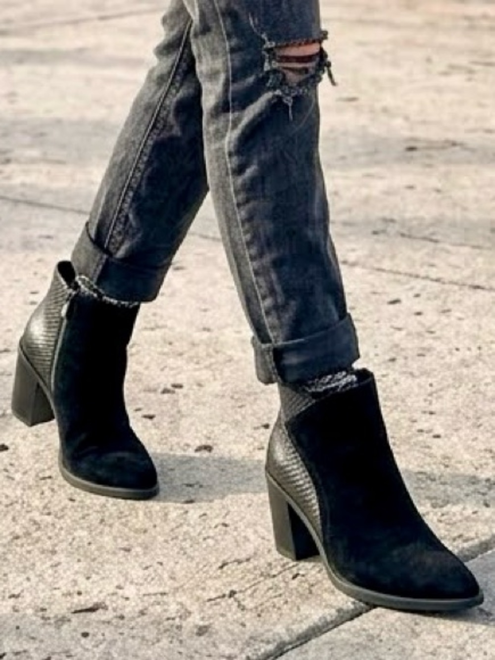 Dolce Vita Darius Booties Women Sz 8 Black Suede Leather Pointed Toe Block Heels